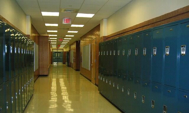 Jak sprawdzić czy szafka wytrzyma akwarium?