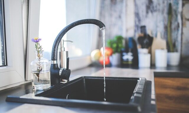 Na co zwrócić uwagę przy zakupie zlewu? Na co zwrócić uwagę przy zakupie zlewu?