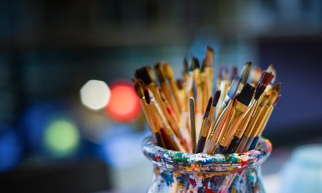 Jaka szczotka do prania tapicerki?